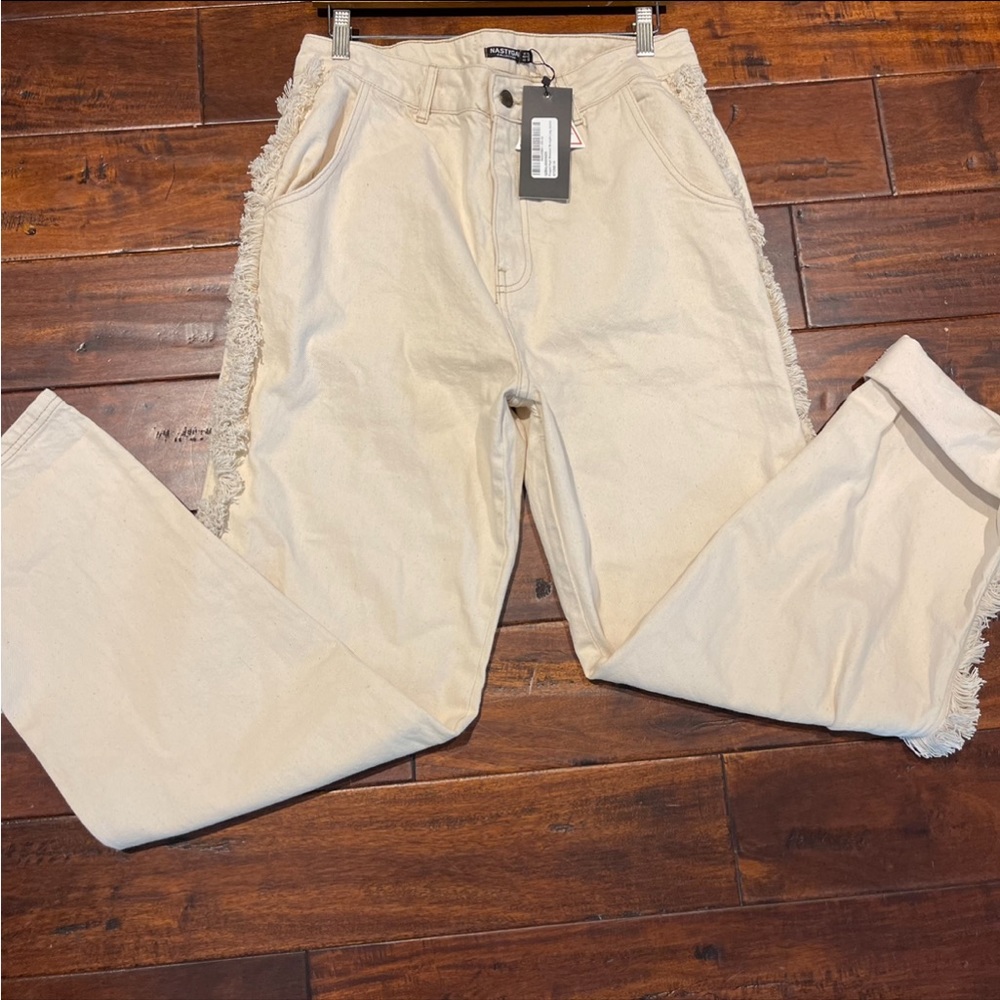 Nasty Gal Frayed High Waisted Steaight leg jeans 14
